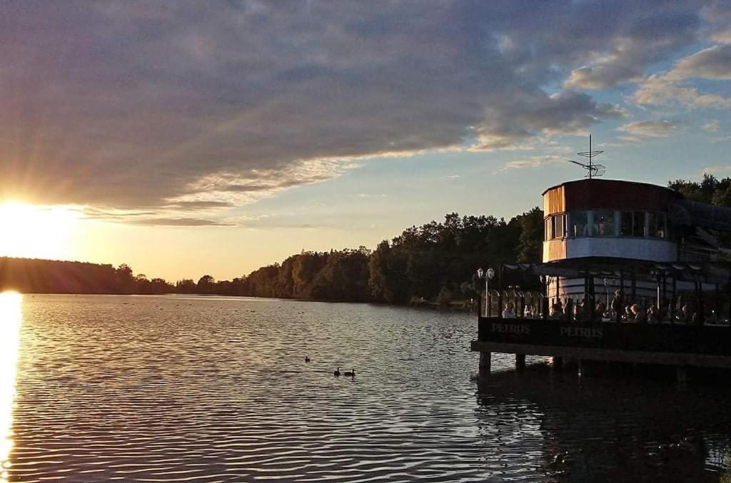 Appartement Au Calme Face Au Lac Marciac Bagian luar foto